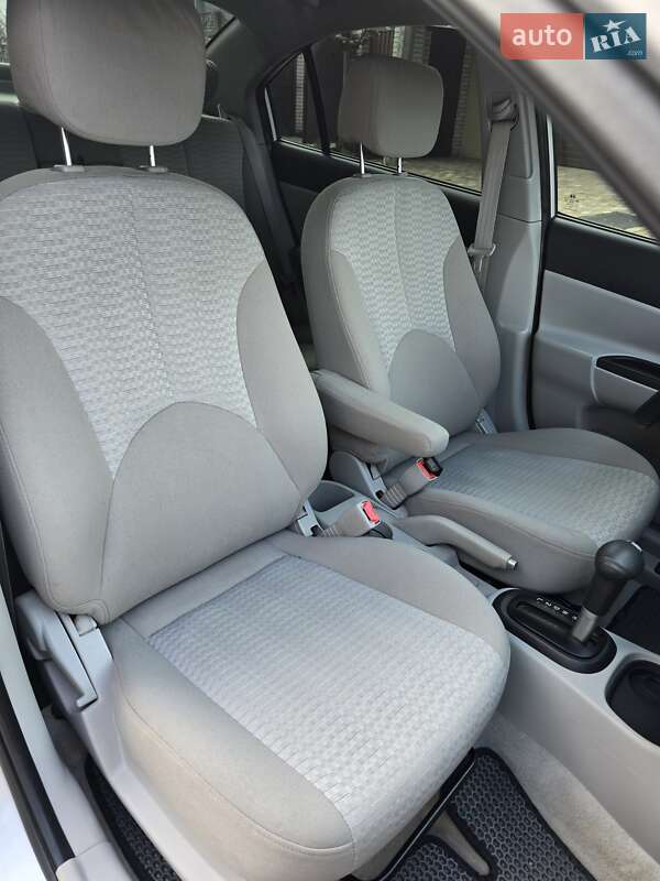 Седан Hyundai Accent 2008 в Запоріжжі
