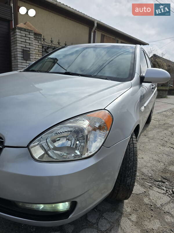 Седан Hyundai Accent 2008 в Запоріжжі