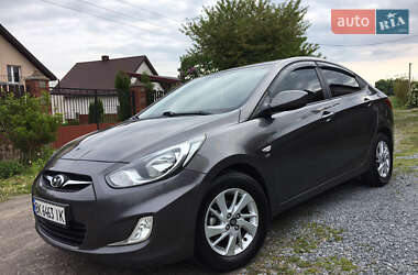 Седан Hyundai Accent 2011 в Ровно