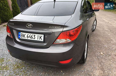 Седан Hyundai Accent 2011 в 