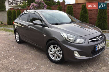 Седан Hyundai Accent 2011 в 