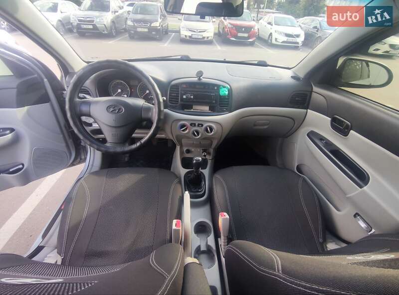 Седан Hyundai Accent 2008 в Киеве