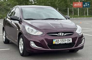 Седан Hyundai Accent 2013 в Виннице
