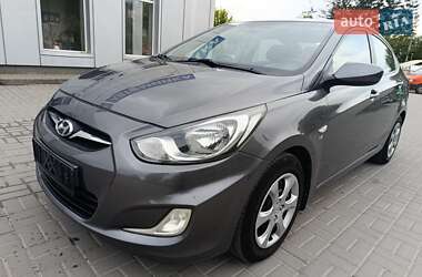 Седан Hyundai Accent 2011 в 