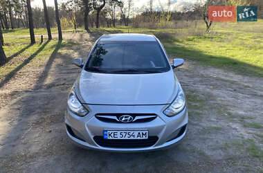Седан Hyundai Accent 2011 в 
