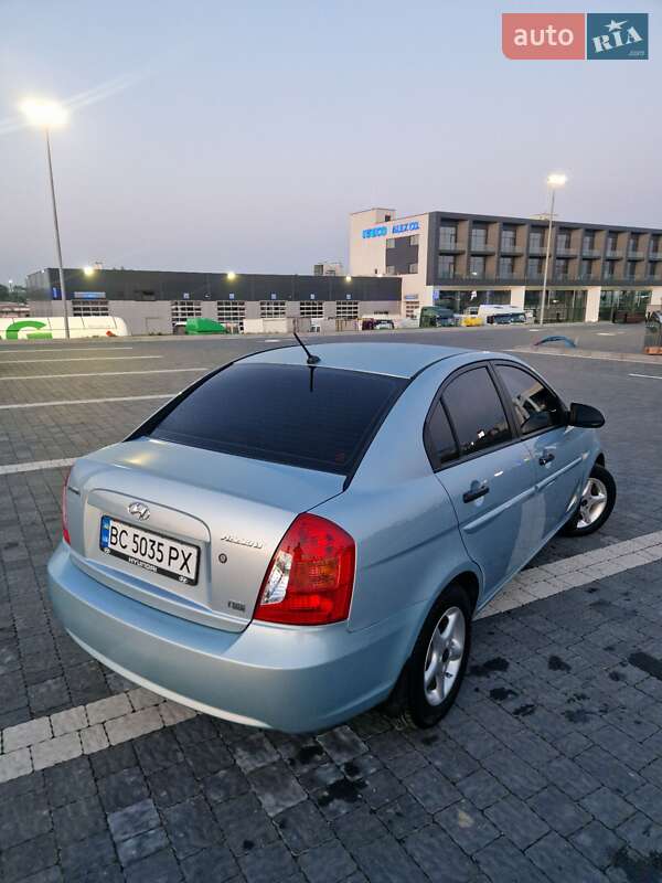 Седан Hyundai Accent 2008 в Новояворівську