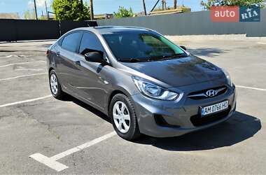 Седан Hyundai Accent 2011 в 