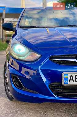 Седан Hyundai Accent 2011 в Каменском