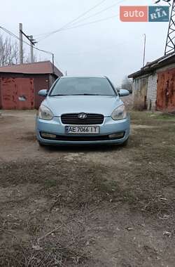 Седан Hyundai Accent 2008 в Днепре