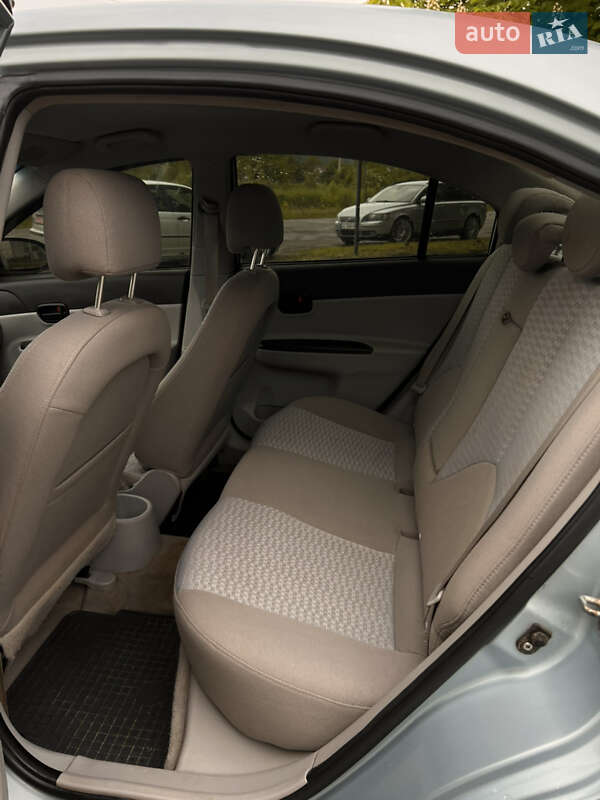 Седан Hyundai Accent 2008 в Надворной