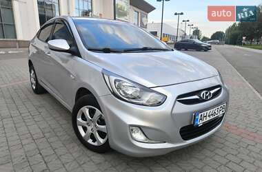 Седан Hyundai Accent 2011 в 