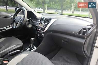 Седан Hyundai Accent 2011 в 