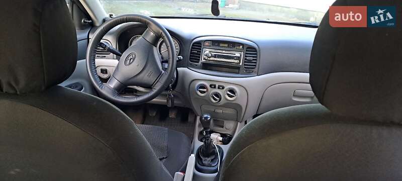 Хэтчбек Hyundai Accent 2008 в Ужгороде фото 14 Хэтчбек Hyundai Accent 2008 в Ужгороде