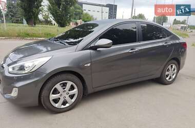 Седан Hyundai Accent 2013 в 