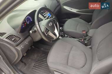 Седан Hyundai Accent 2013 в 