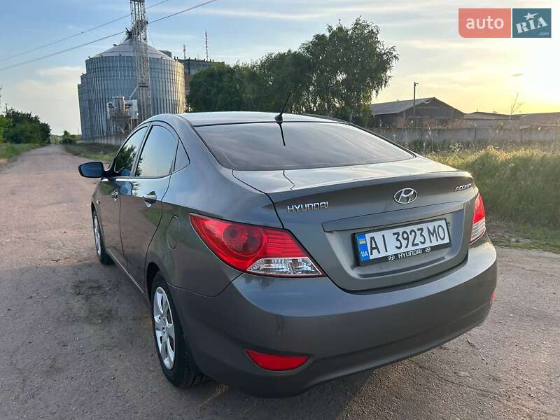 Седан Hyundai Accent 2011 в Києві
