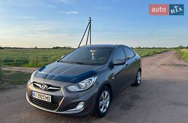 Седан Hyundai Accent 2011 в Яготині