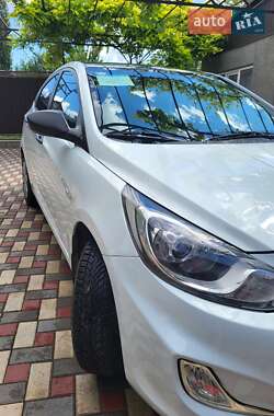Седан Hyundai Accent 2012 в 