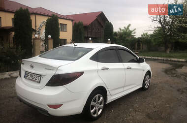 Седан Hyundai Accent 2013 в 