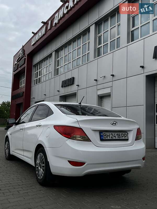 Седан Hyundai Accent 2011 в Одесі