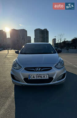 Седан Hyundai Accent 2011 в Киеве