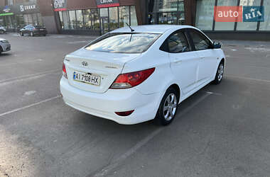 Седан Hyundai Accent 2011 в 