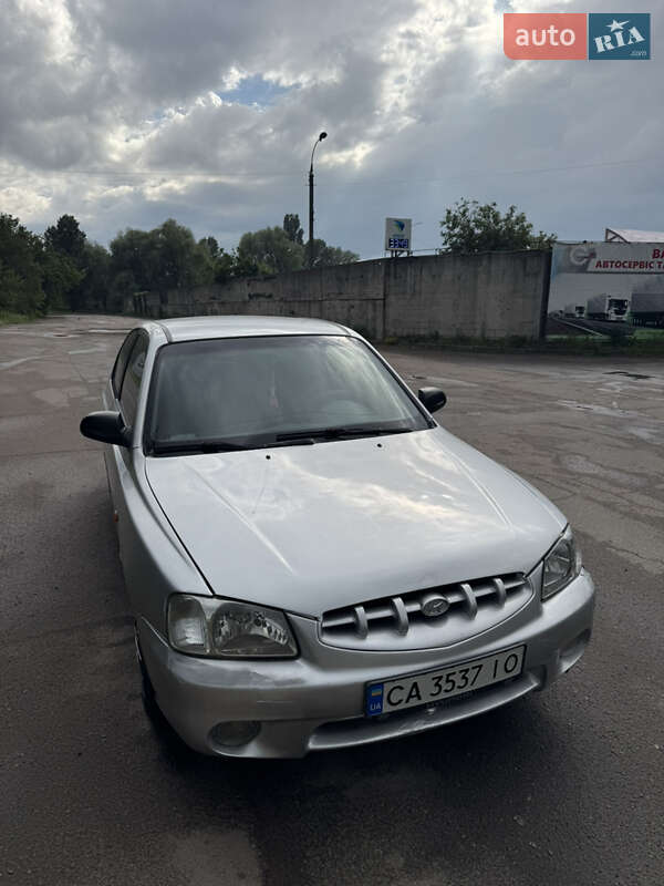 Ліфтбек Hyundai Accent 2000 в 