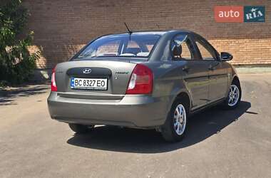 Седан Hyundai Accent 2010 в 