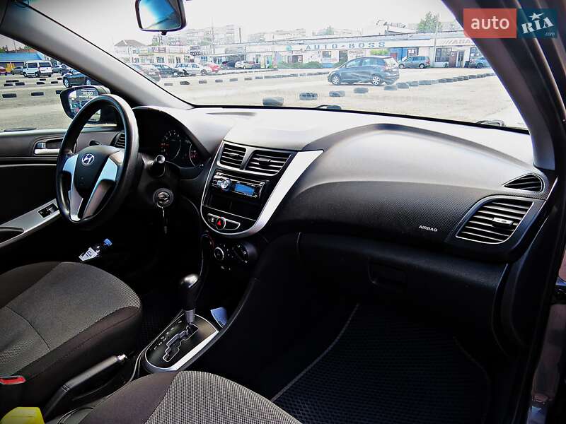 Седан Hyundai Accent 2011 в Черкасах