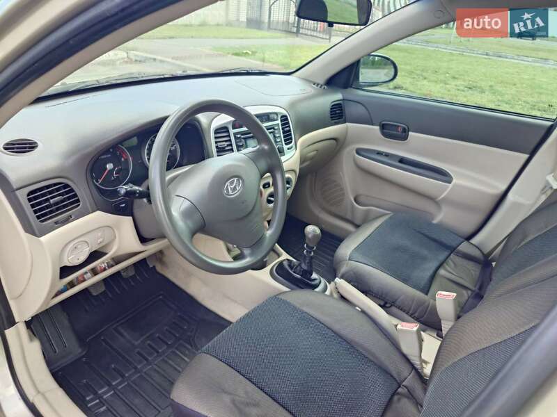 Седан Hyundai Accent 2007 в Малине