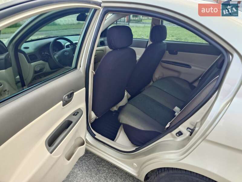 Седан Hyundai Accent 2007 в Малине