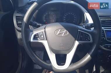 Седан Hyundai Accent 2012 в 