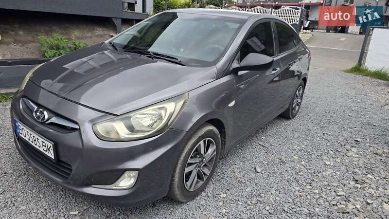 Седан Hyundai Accent 2011 в 