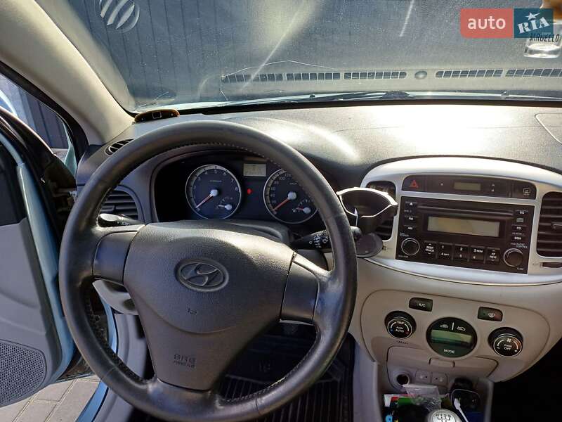 Седан Hyundai Accent 2008 в Києві