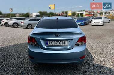 Седан Hyundai Accent 2011 в 