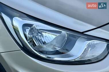 Седан Hyundai Accent 2011 в 