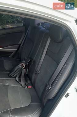 Седан Hyundai Accent 2016 в 