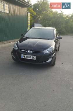 Седан Hyundai Accent 2013 в Ладыжине