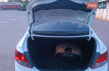 Седан Hyundai Accent 2013 в 