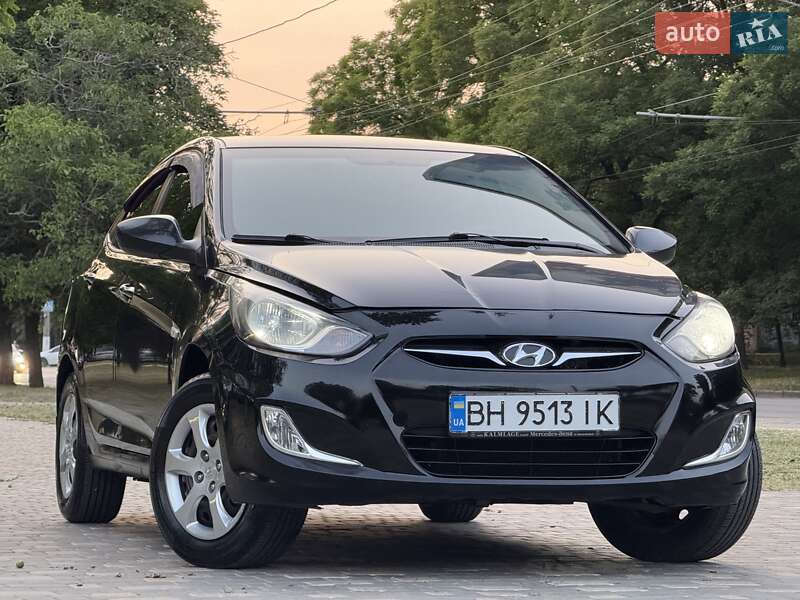 Седан Hyundai Accent 2012 в Одессе