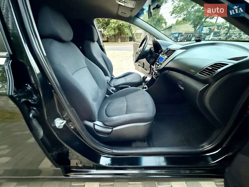 Седан Hyundai Accent 2012 в Одессе