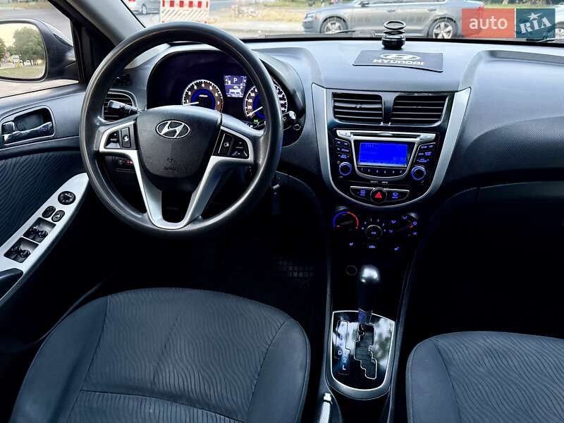 Седан Hyundai Accent 2012 в Одессе