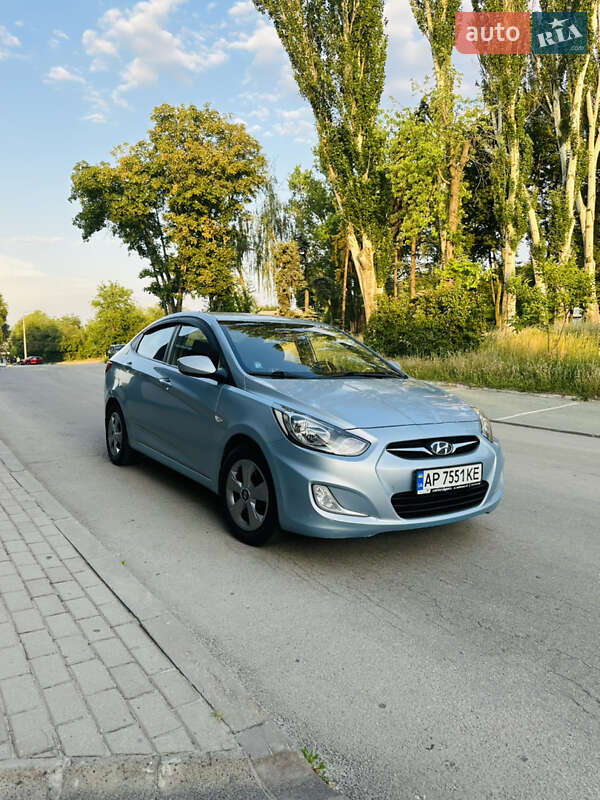 Седан Hyundai Accent 2012 в 