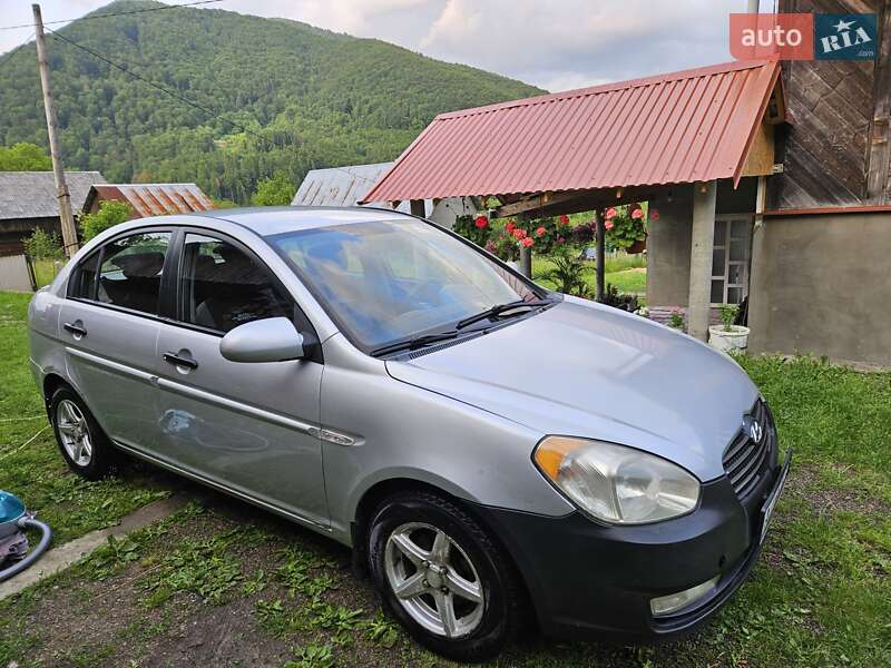 Седан Hyundai Accent 2008 в Ужгороді