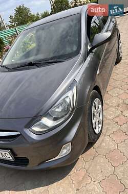 Седан Hyundai Accent 2011 в Подольске