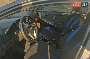 Седан Hyundai Accent 2013 в 