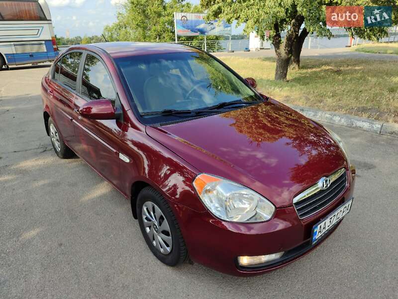 Hyundai Accent 2009