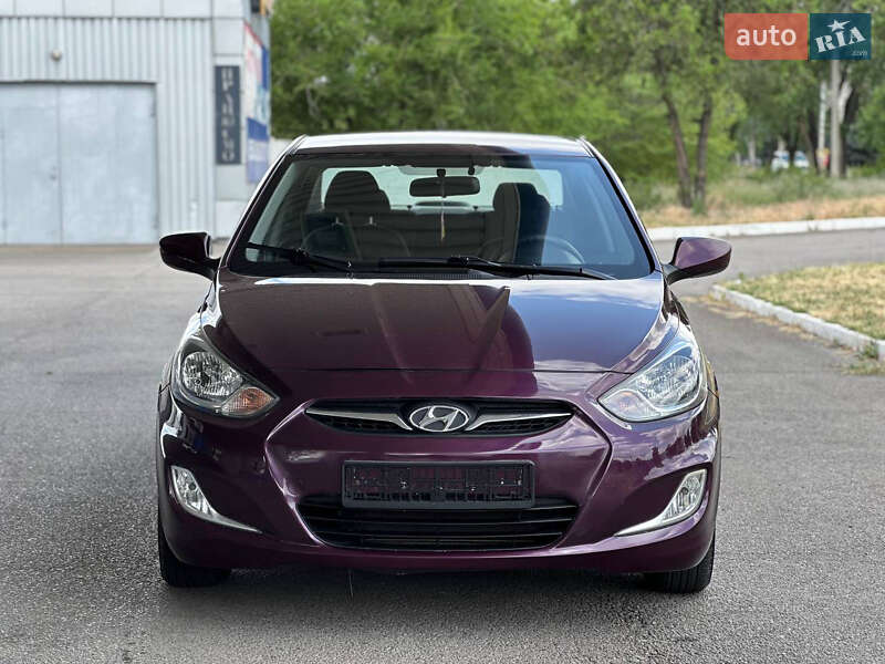 Седан Hyundai Accent 2011 в Дніпрі