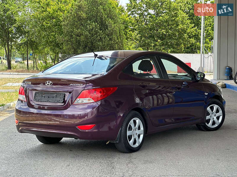 Седан Hyundai Accent 2011 в Дніпрі