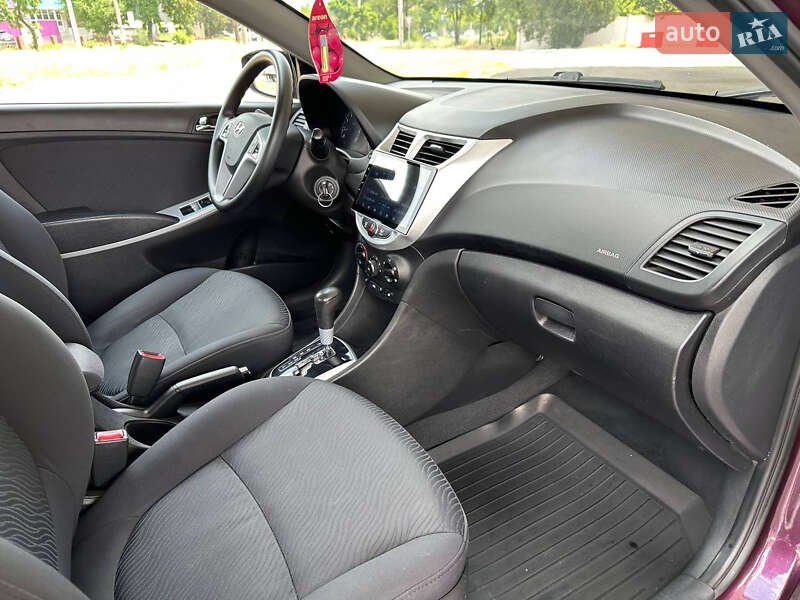 Седан Hyundai Accent 2011 в Дніпрі